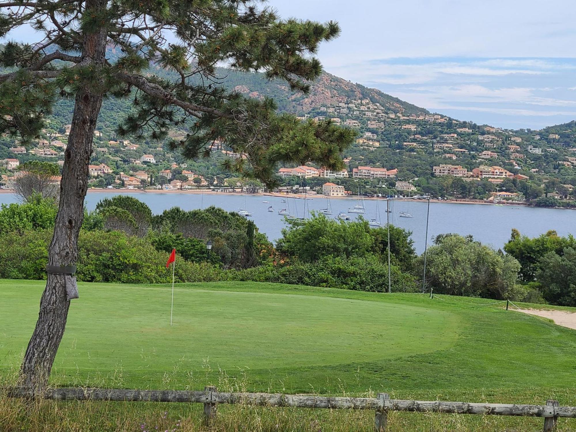 Evasion Nature A Cap Esterel Jardin, Mer & Golf Tout Confort Saint-Raphaël 외부 사진
